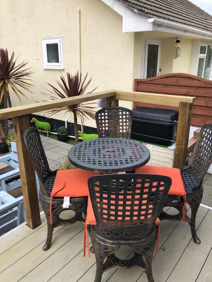 Six By The Sea - 2 Bed House - A Little Something For Everyone Saint Columb Minor Buitenkant foto